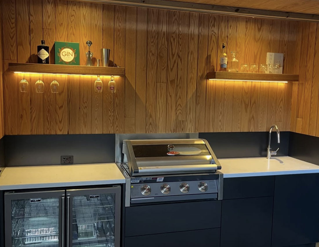 outdoor-bbq-connstruct-carpentry-new small area bbq built by Connstruct carpentry